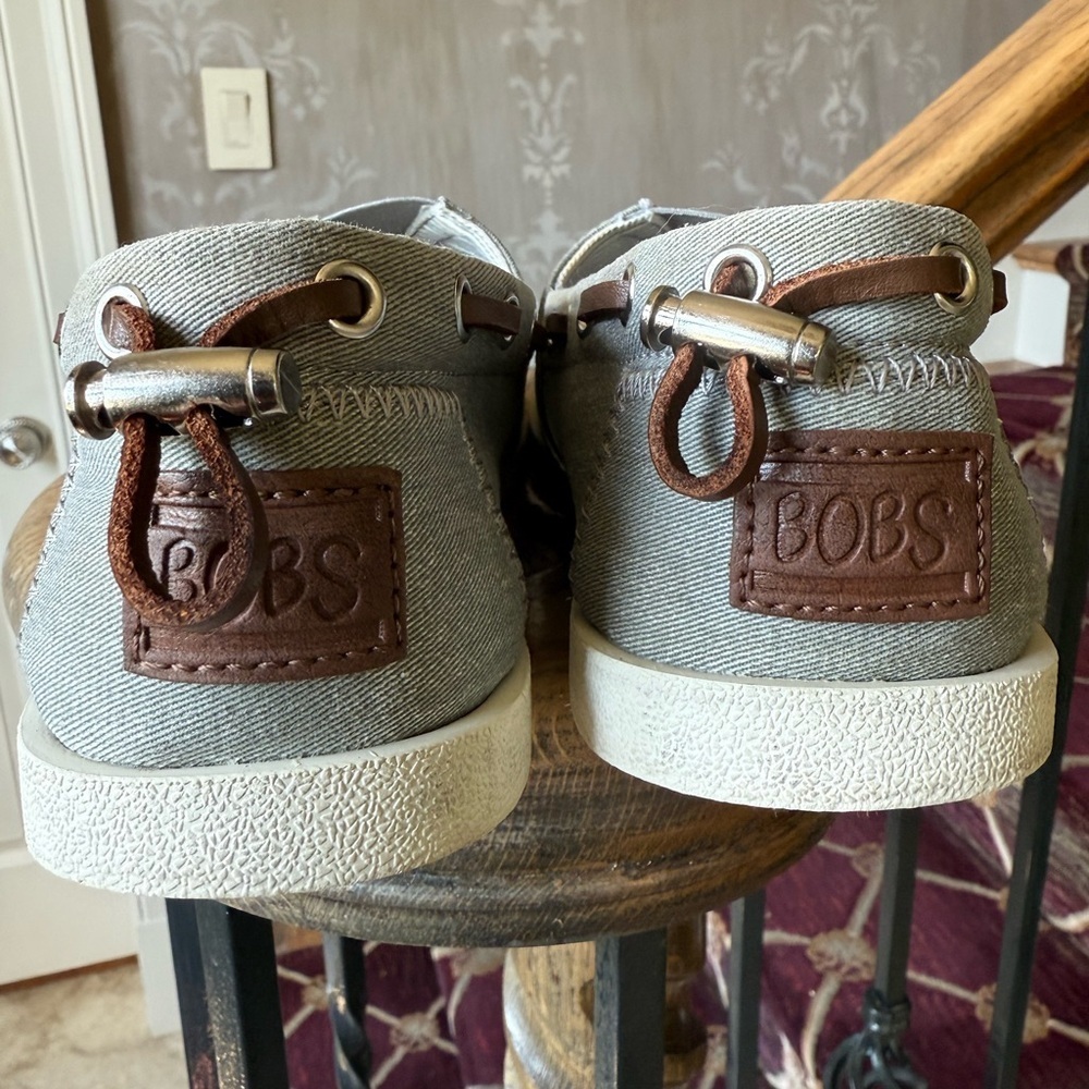 BOBS by SKETCHERS grey with leather trim ladies US size 9 very good condition - Picture 5 of 8